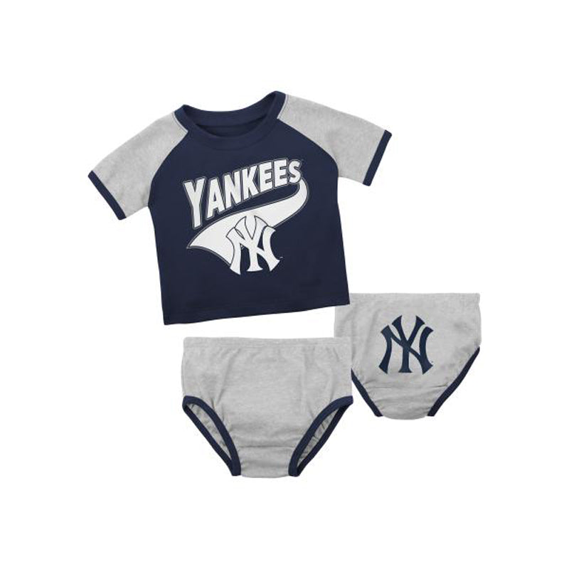 Outerstuff New York Yankees Little Slugger 2 PK Creeper Set