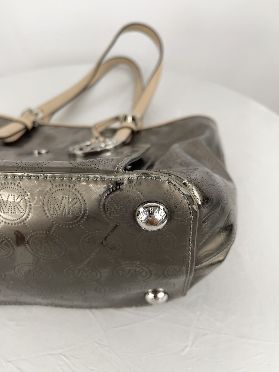 Michael Kors Women's Jet Set Medium MK Snap Pocket Tote Chrome Tan