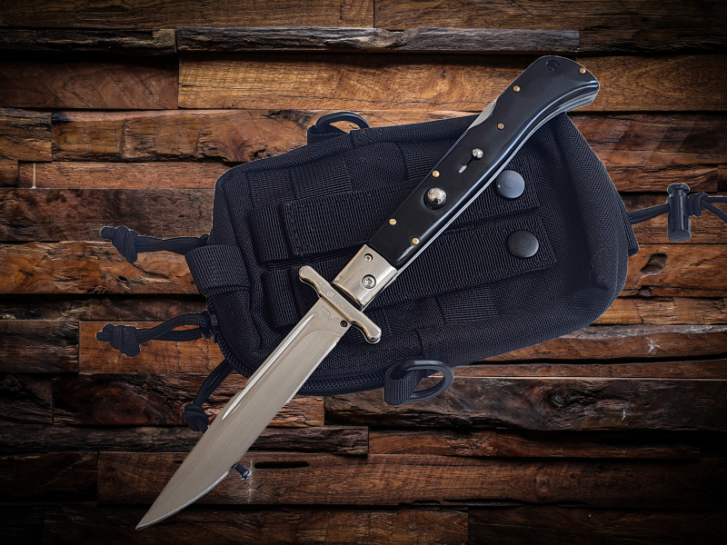 AKC 11 Italian Roma Swinguard Automatic Knife - Black (4.62 Polished)