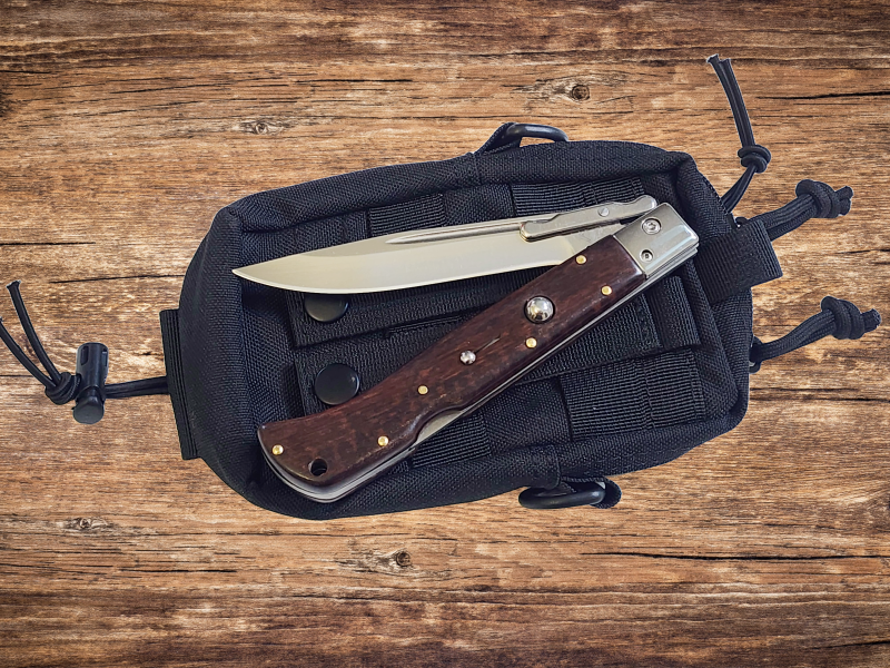 AKC 11 Italian Roma Swinguard Automatic Knife - Snakewood (4.62 Polished)