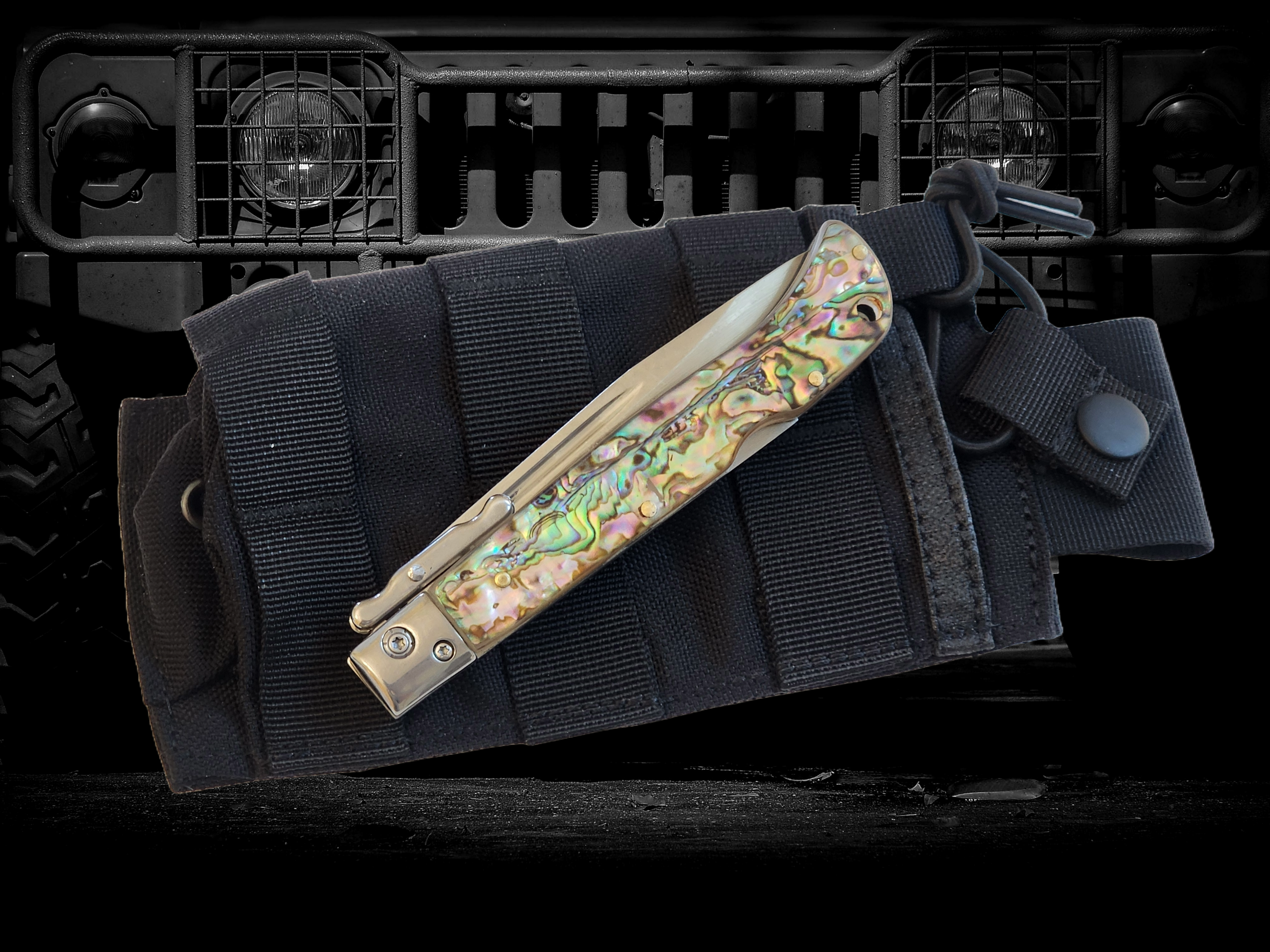 AKC 9 Italian Roma Swinguard Automatic Knife - Abalone (3.75 Polished)